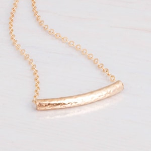 Geschwungene Bar Halskette, Gold Filled Halskette, Einfache Schlauch-Halskette, Gehämmerte Bar Halskette, Sterling Silber, Roségold Halskette, PN1045