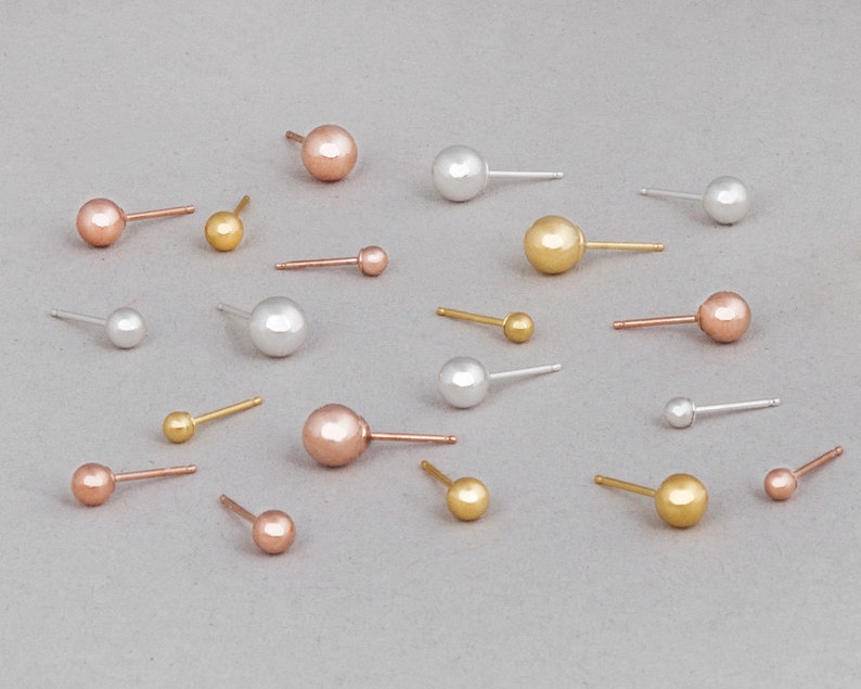 Boucles d'oreilles Ball Stud, Boucles d'oreilles Rose Gold Stud, Tiny Rose Gold Studs, Boucles d'oreilles en or délicates, Petites boucles d'oreilles Stud, 3mm, 4mm, 5mm, 6mm, ER10 image 4