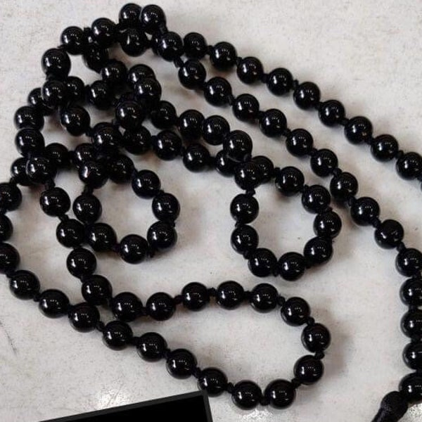 Mala 108 perles noires.