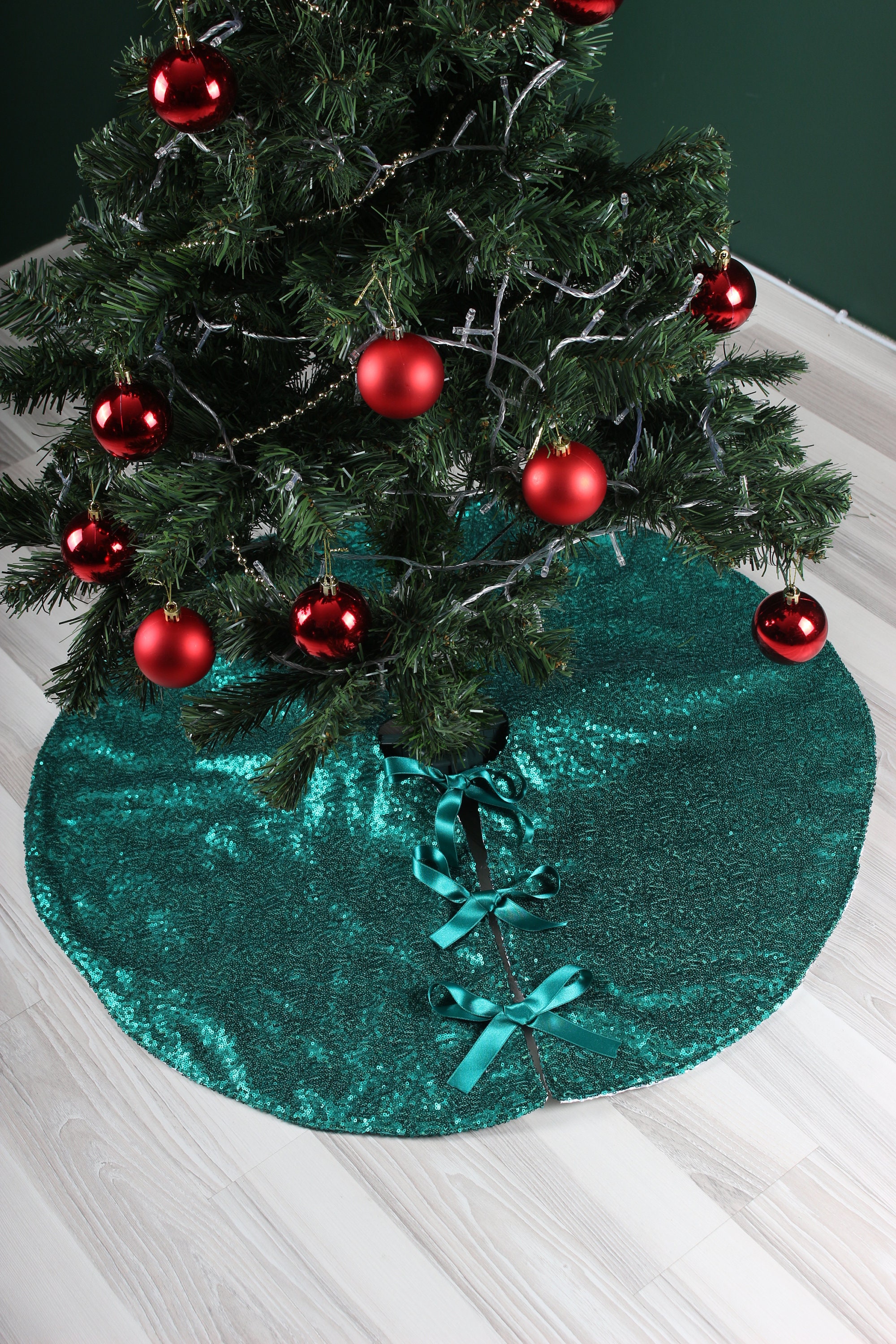 Sparkle Tree Skirt 