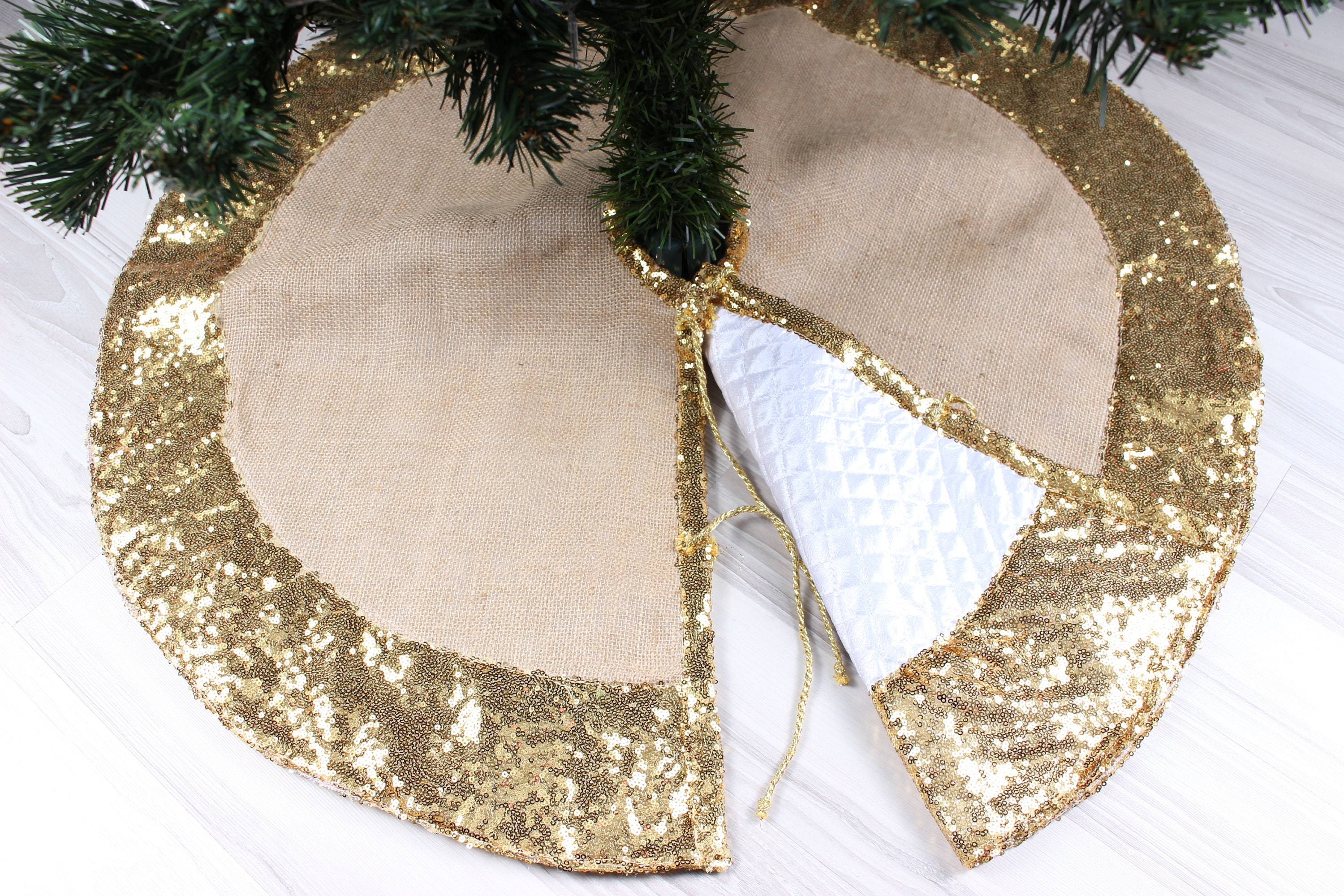 Sparkle Tree Skirt 