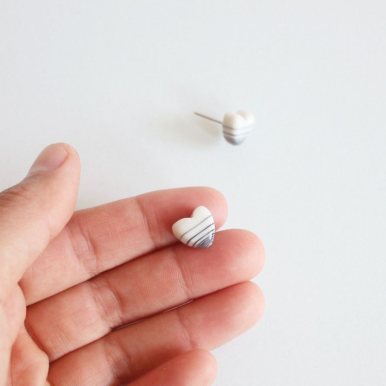 Horizontal line porcelain stud earring in heart shape gift for sister girlfriend ready to ship with tracknumber mothers day gift