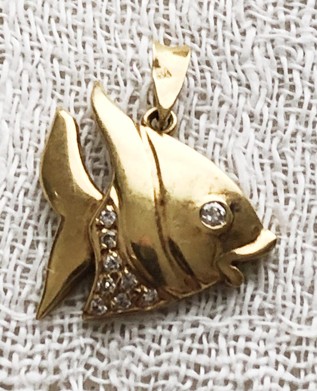 18ct. Gold Diamond-set Fish Pendant - Etsy