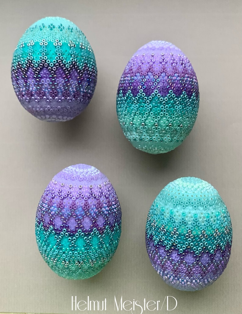 Perlenei Türkis & Violett Pysanky Osterei Beadwork Bild 1