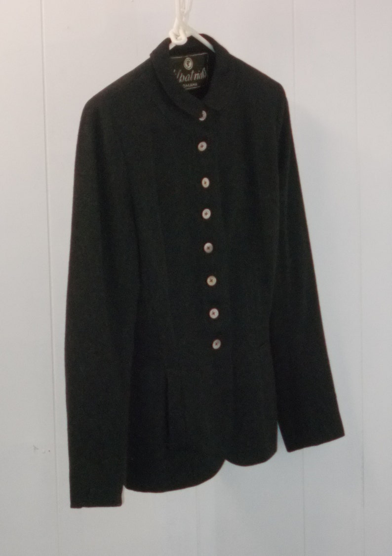 8 Vintage Buttons...Fitted 1950 Tailored by Bardley Kilpatrick/'s Omaha Gray Wool JacketBlazer for Country and Town....Peter Pan Collar