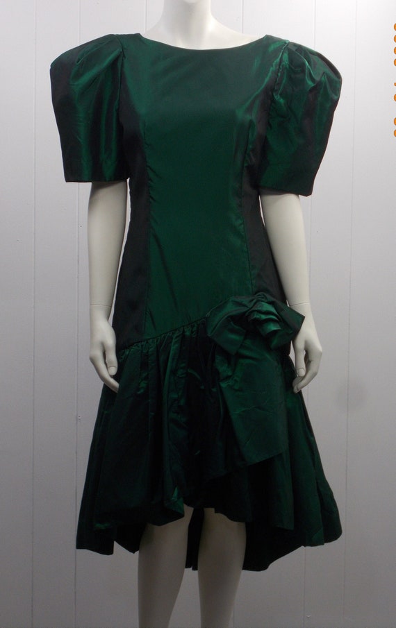 Radiant Forest Green Vintage Party Dress for that… - image 1