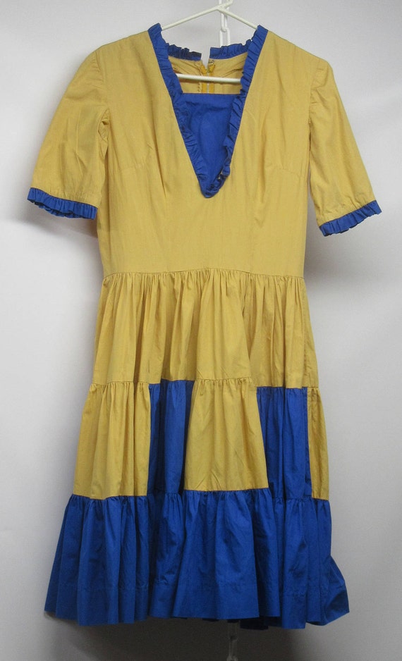 Swing Your Partner in this Blue & Gold Country Squ