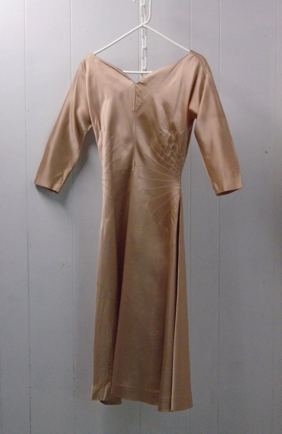 Elegant 50's "Champagne" Dress for Special Event … - image 4