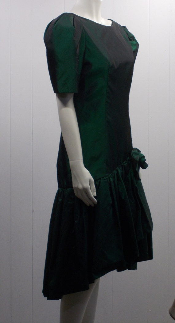Radiant Forest Green Vintage Party Dress for that… - image 3