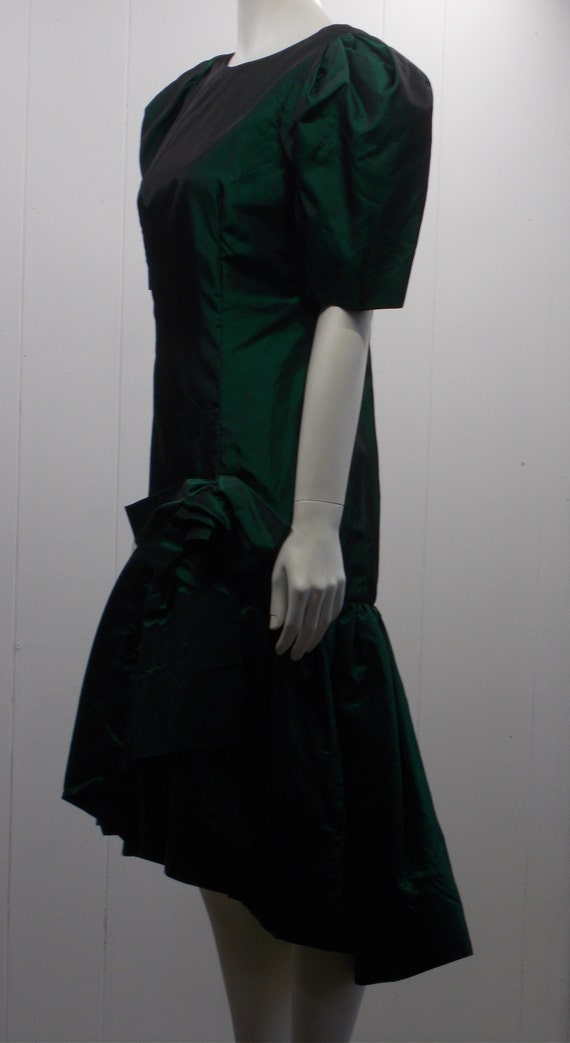 Radiant Forest Green Vintage Party Dress for that… - image 4