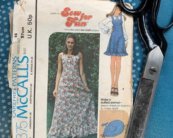 1970s summer dress pattern, true vintage pinafore pattern, McCalls 4375