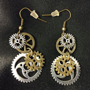 Steampunk Earrings - Bronze and Antique Silver Cog and Gear Industrial Jewelry - AspenTreeJewelry