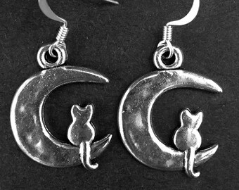 Antique Silver Cat on the Moon Earrings - Cat on Crescent Moon -  Kitten Jewelry - AspenTreeJewelry