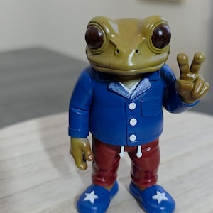 Viral Sapo Concho Coquí Hand-Painted | 3” Puerto Rico Resin Figurine | Bad Bunny-Inspired Collectible | Hand-Painted Figure