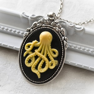 Cthulu "Steampunk necklace 30x40mm -Silver steampunk necklace -Silver gothic necklace-cameo necklace