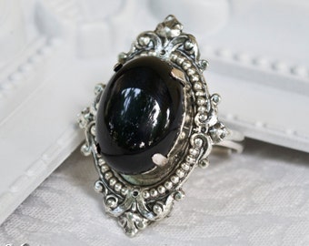 Silver ornate gothic ring-Victorian gothic ring-Onyx ring-Silver ring with gem-Gothic Victorian jewelry-Adjustable ring-