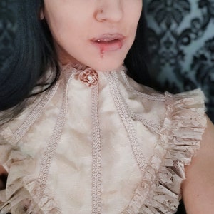 Victorian gothic somon lace collar, costume piece