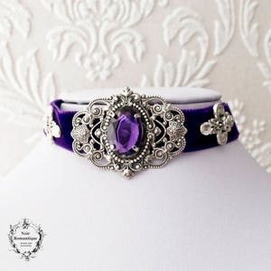 Purple velvet victorian gothic choker with amethyst gem-Victorian gothic jewelry-Victorian gothic velvet choker-Choker