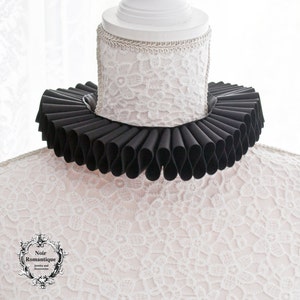 Black elizabethan ruff collar-costume collar-elizabethan ruff-Rennaisance collar-black ruff collar