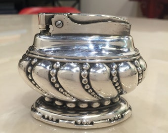 Vintage Ronson Crown Table Lighter