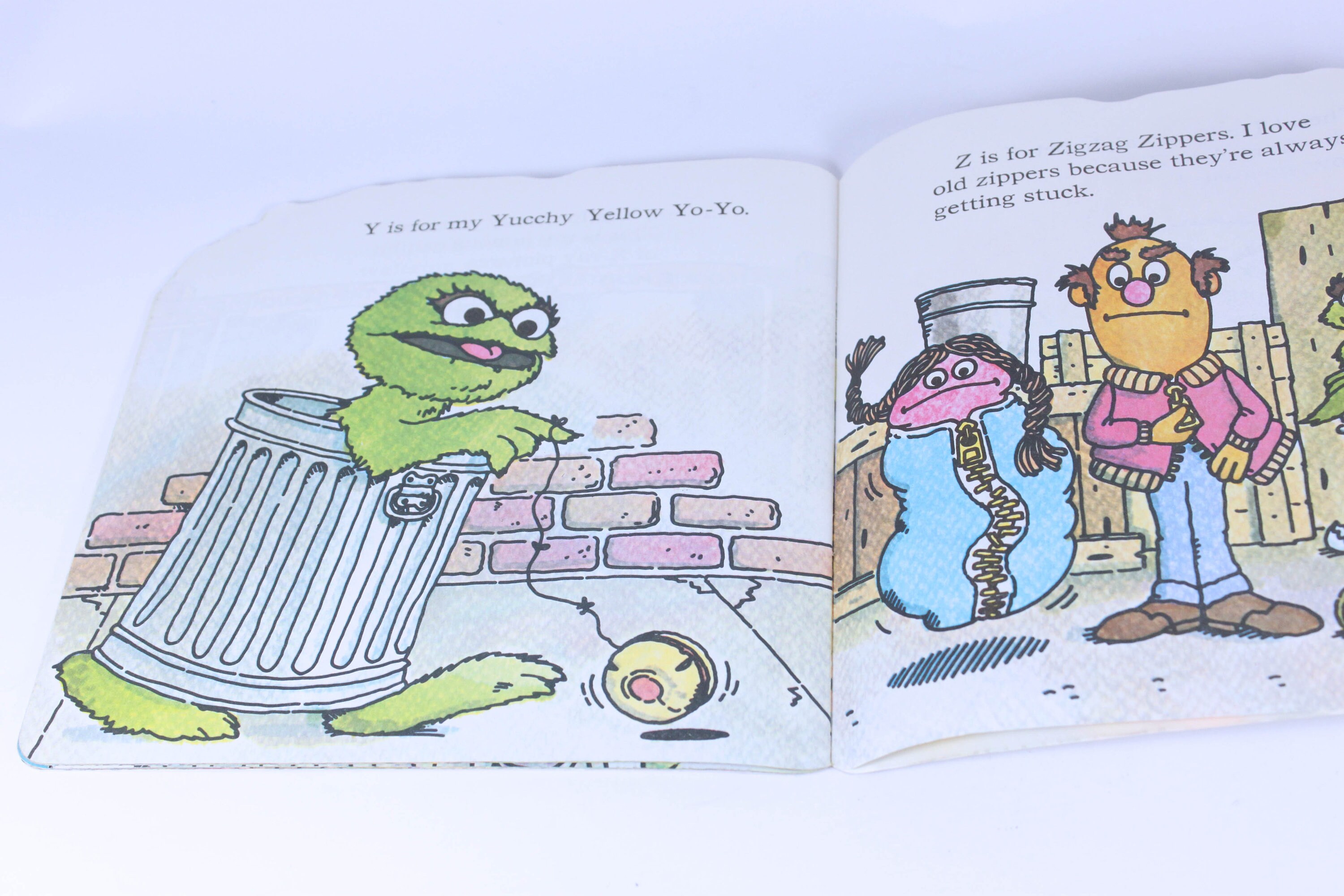 Vintage Book, Oscar the Grouch's Alphabet of Trash, Featuring Jim ...