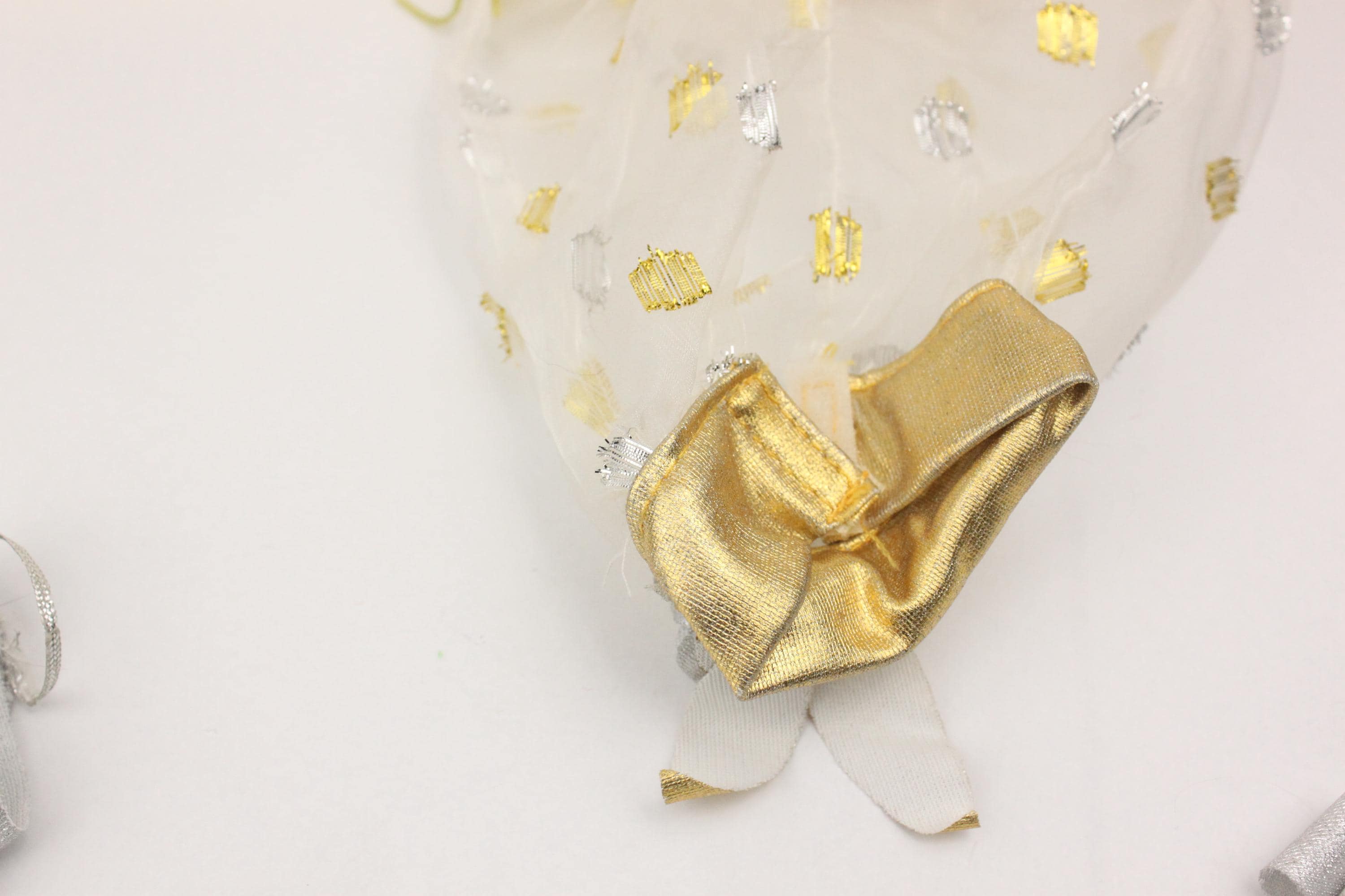 Poupée Jem Hologrammes - Glitter'n Gold Fashions Golden Days Diamond Nights Hasbro C-9
