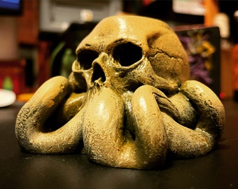 Cthulhu Totenkopf Kerzenhalter