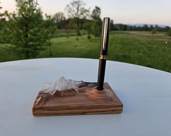Portapenne/organizer da scrivania in legno di montagna e resina epossidica