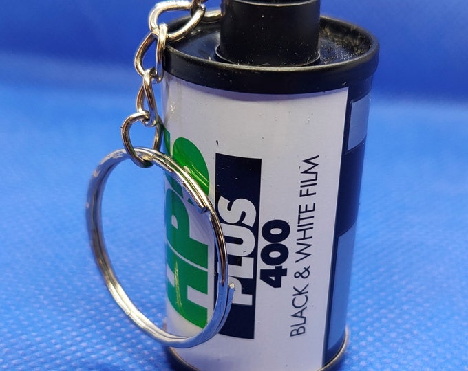 35mm Film Roll Keychain - Empty Film Cannister Keychain - Photography Gift Idea