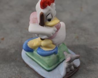 Walt Disney Productions Daisy Duck Mouse Broom Vintage Bisque Figurine