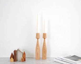 Set of 2 Oak Wood candleholder. Handturned Wood Candlesticks for hygge decor. Minimalist candle holder for table decor. Albert. Scandinavian