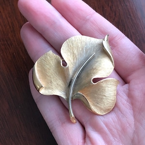 Signed Trifari vintage leaf brooch