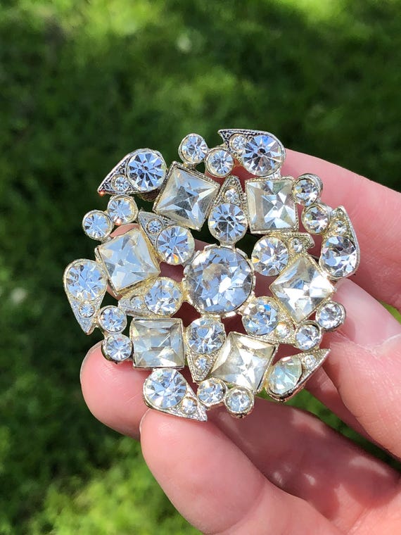 Unsigned vintage rhinestone statement pin, incred… - image 4