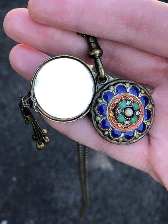 Victorian revival slide locket with enamel, gorgeous! - Gem