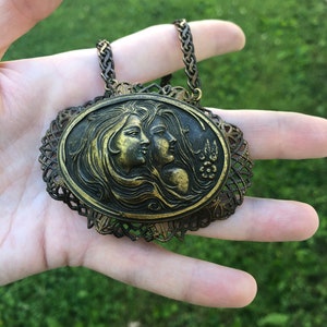Vintage double cameo necklace in brass, huge image 1