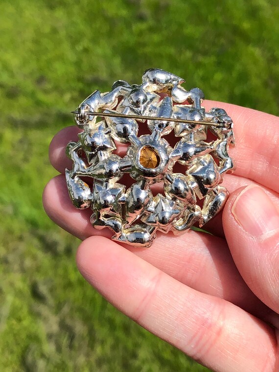 Unsigned vintage rhinestone statement pin, incred… - image 3