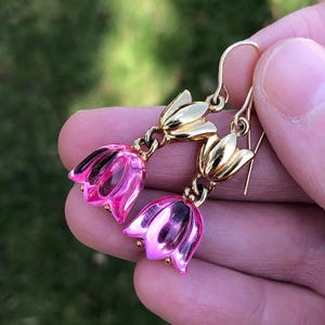 Vintage Trifari TM Multicolor Pink Blue Purple Lucite Gld