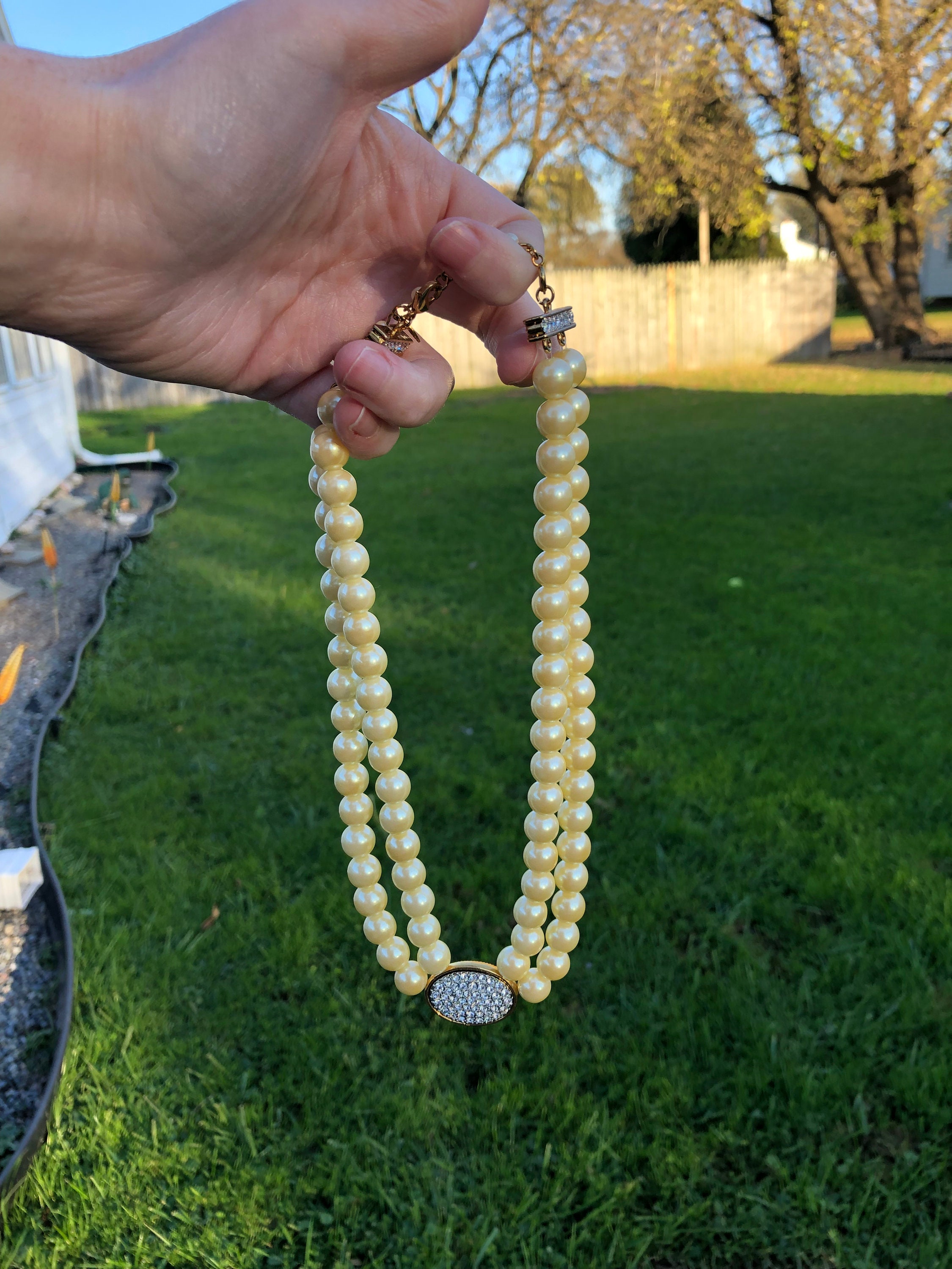 ヴィンテージAVONアメジスト色ガラス パール　ネックレス Gorgeous Vintage Avon Amethyst & Faux Pearl Pendant Necklace
