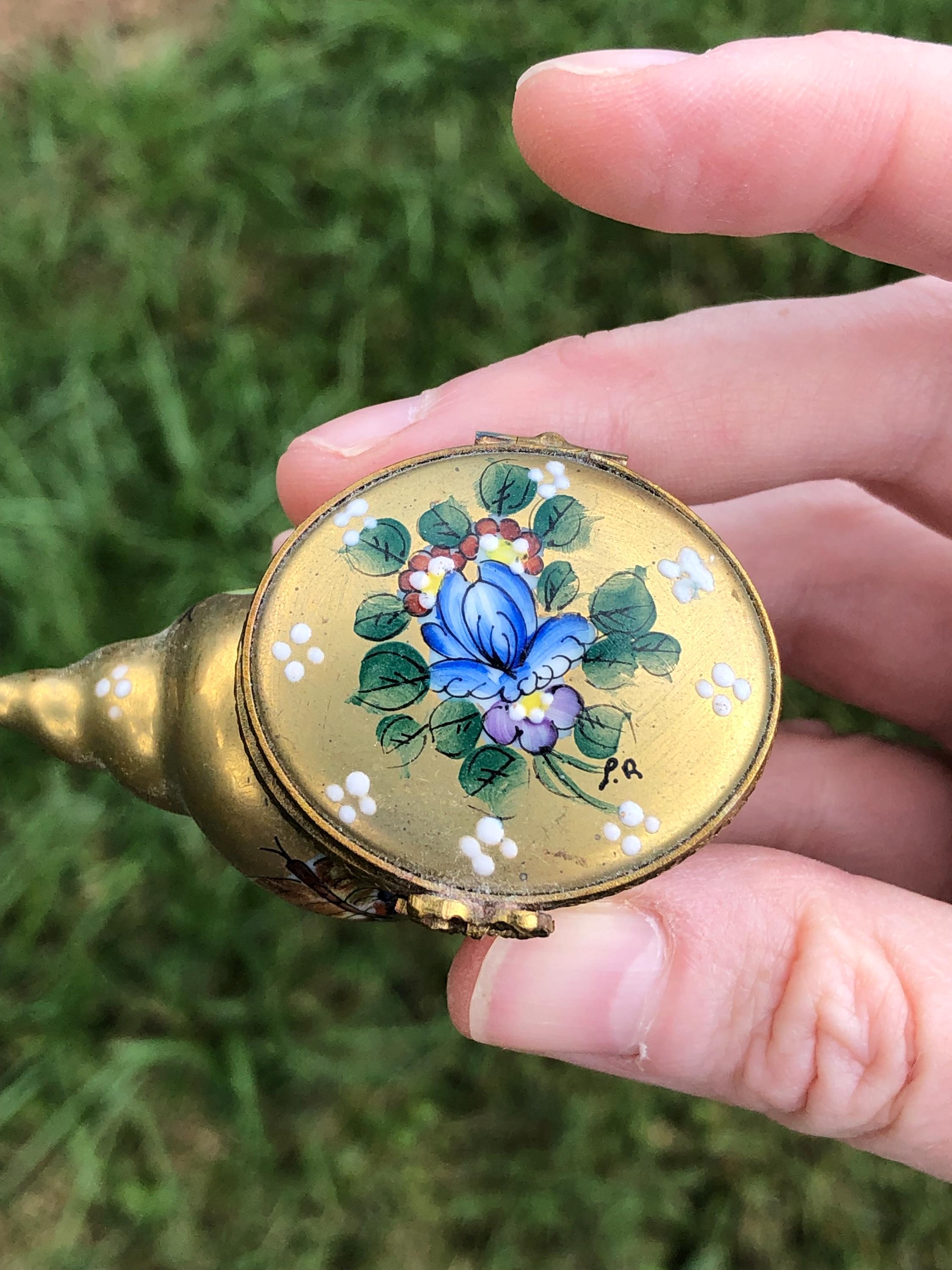 Signed Rochard Limoges vintage handpainted trinket box with