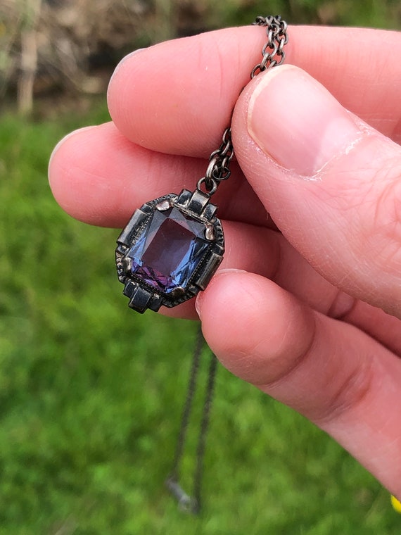 Art deco pendant with bluish purple glass stone, n