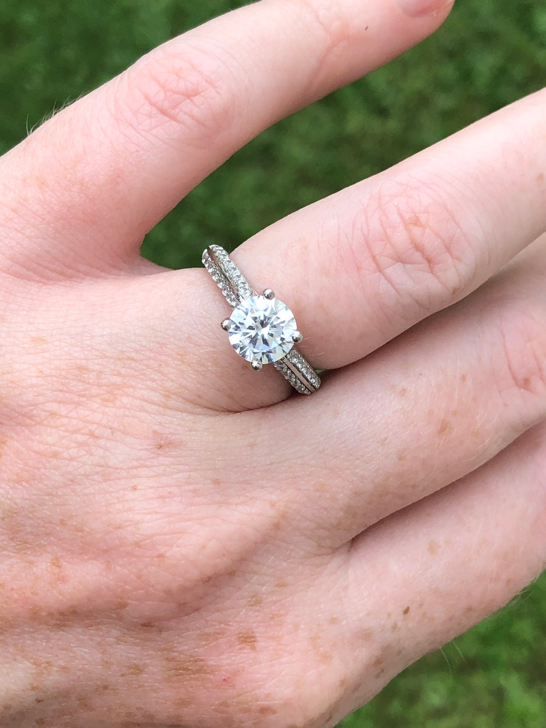 Size 5 Sterling Ring With Czs Signed KRN Beautiful Solitaire Ring