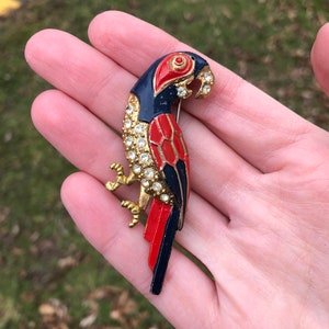 Very cute rhinestone and painted vintage parrot brooch, 1930s or 40s