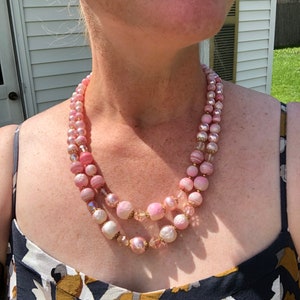 Double strand 1960s pink beaded necklace with lots of bead variations, beautiful!