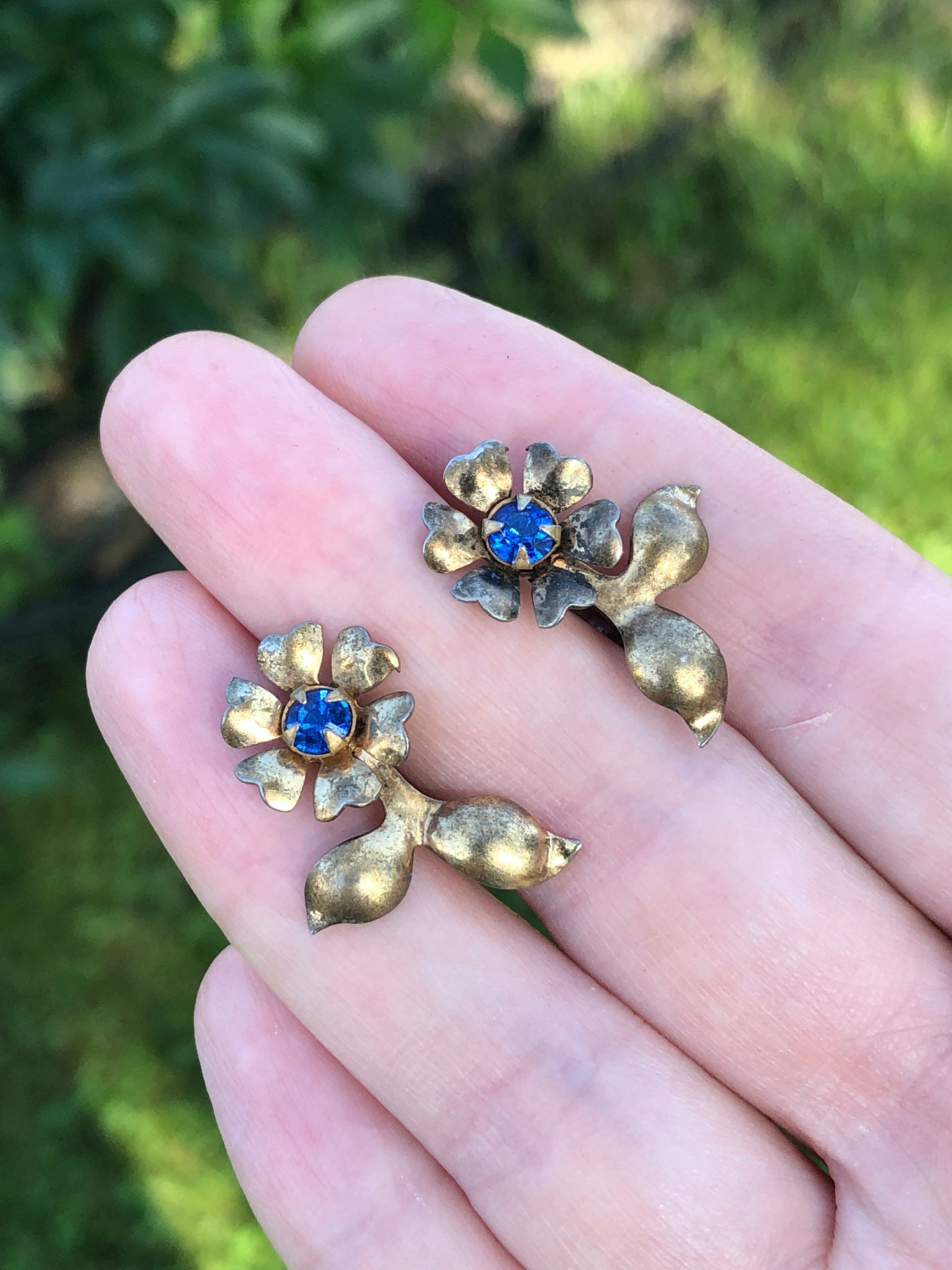 ★VINTAGE HOLLYWOOD★ Petit Flower Earrings_VH24NNEA101M 1950s Coro Rhinestone Flower Earrings – Retro Kandy Vintage