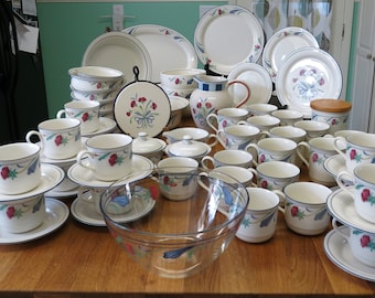 More Perfect Dinner Plates Just Added! Plus Mark Downs :) Huge Set of Lenox Poppies On Blue Fine Dinnerware Beautiful, Classic Pattern