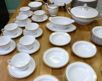 1950&#39;s Gorgeous 40 Piece Set of Noritake &quot;Gwendolyn&quot; Pattern 40 Piece Set of Fine China, limited amount left- Exc.!