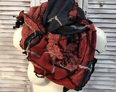 upcycled clothing scarf - blue grey scarf, old pink and red tubular scarf changeable in shawl - body parrure -