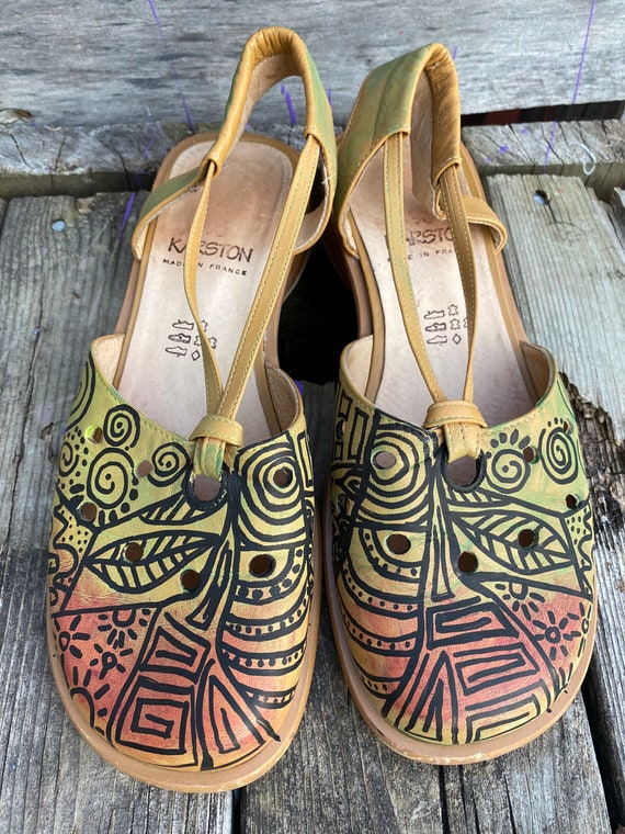 Women s Sandal Shoe up Cycled in Green and Red Painted Leather