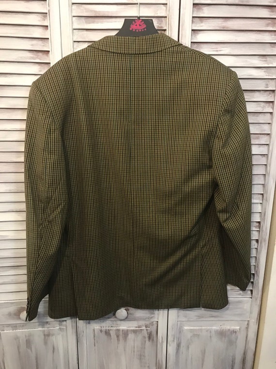 Grandeur veston homme sale