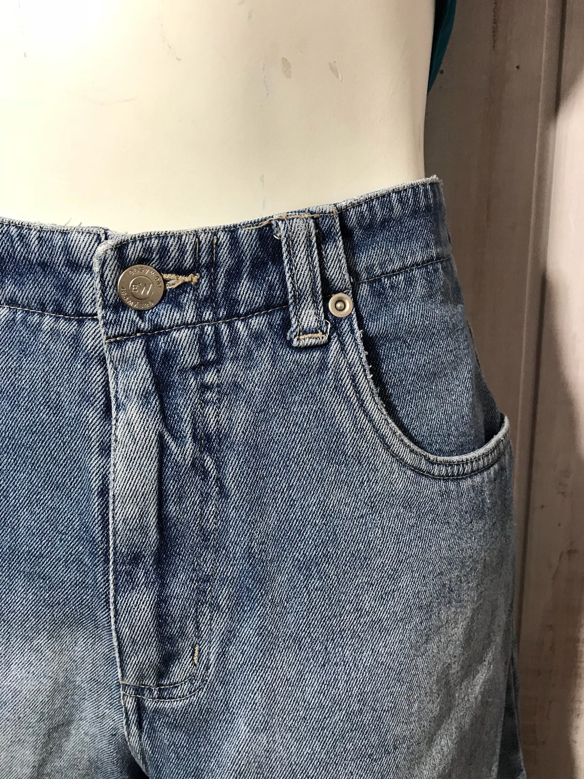 Vintage women's jeans faded jeans Easy Wear high | Etsy